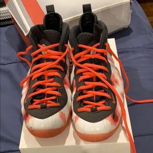 Nike air foamposit one